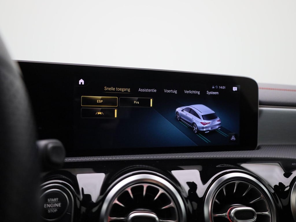 Mercedes-Benz Cla shooting brake 200 business solution amg | automaat | pan