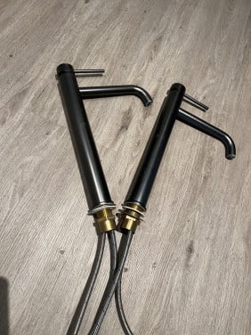 Wastafelkranen Nobili zwart highriser