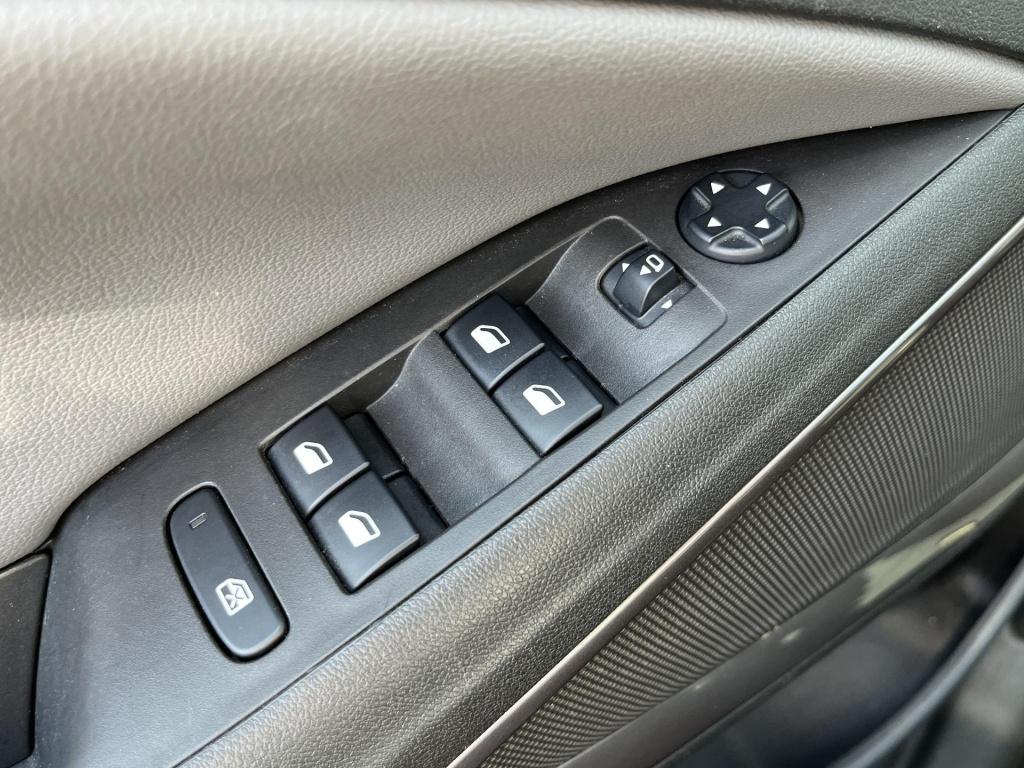 Opel Crossland X 1.2 turbo innovation | climate control | cruise control | 