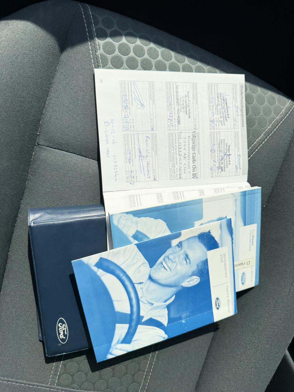 Ford Fiësta 1.6 Ti-vct 88KW Titanium 5DR 2009 Grijs Airco Apk Nap
