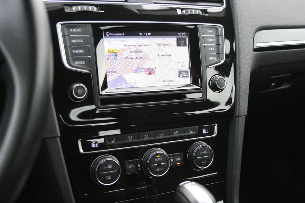 Volkswagen Golf 1.2 tsi highline / afn. trekhaak / navi / cruise / stoelver