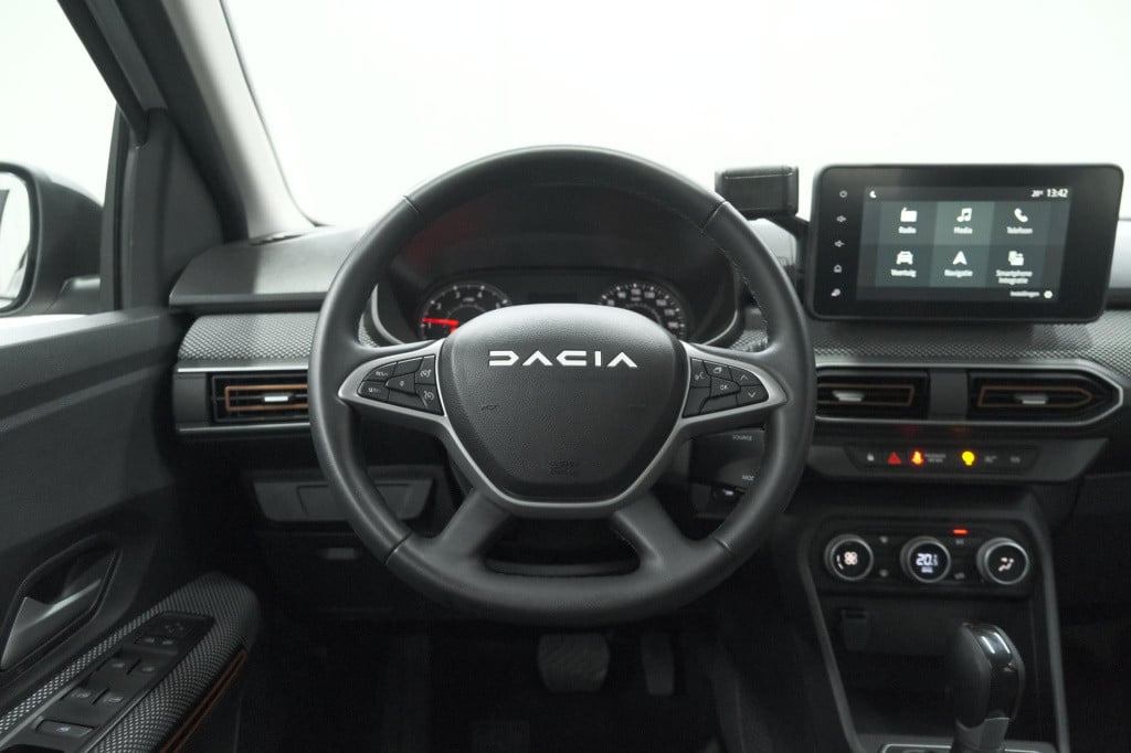 Dacia Sandero Stepway tce 90 expression | camera | dodehoekdetectie | navig
