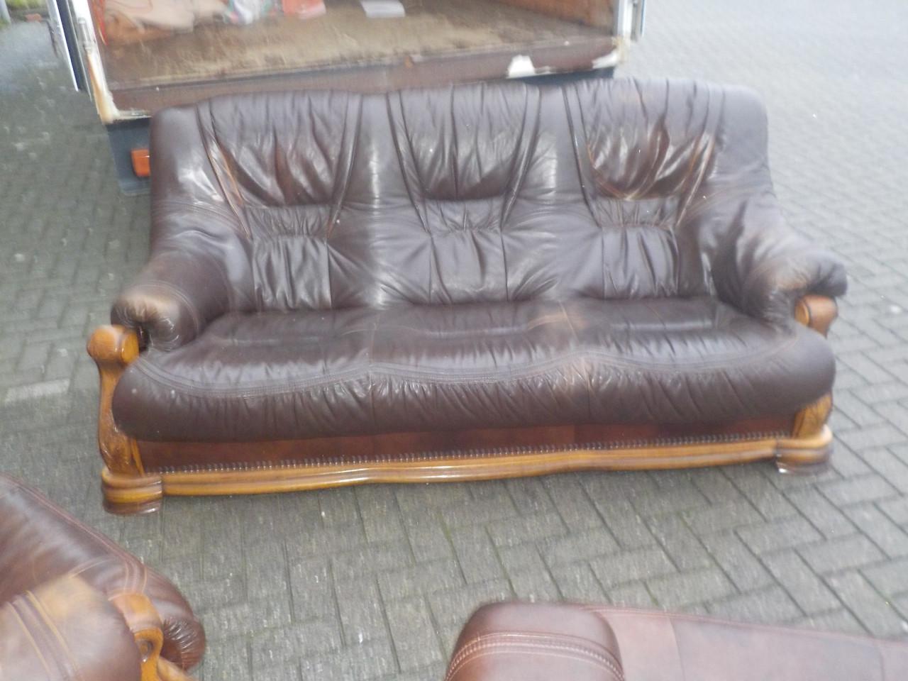 Mooie kwaliteit leren 3 + 2 + 1 zits in goede staat