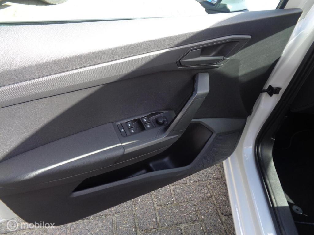 Seat Ibiza 1.0 mpi reference//airco/led/pdc/carplay/lm velgen/1st eig/slech