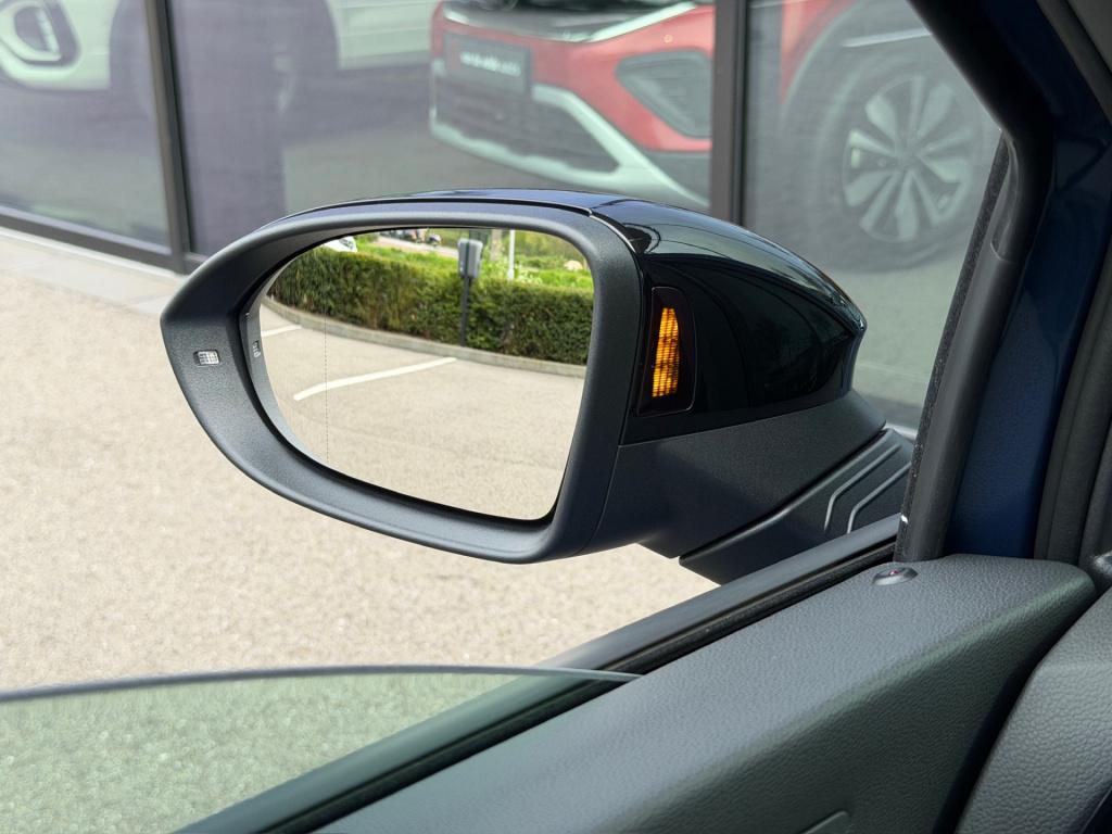 Volkswagen Golf 1.5 ehybrid gte 272pk | black style | trekhaak | iq light |