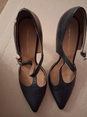 Tommy Hilfiger pumps