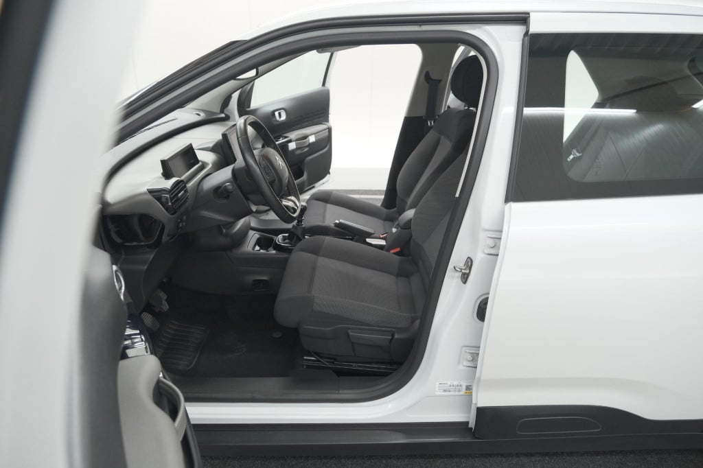Citroen C4 Cactus puretech 110 business | trekhaak | apple carplay | parkee