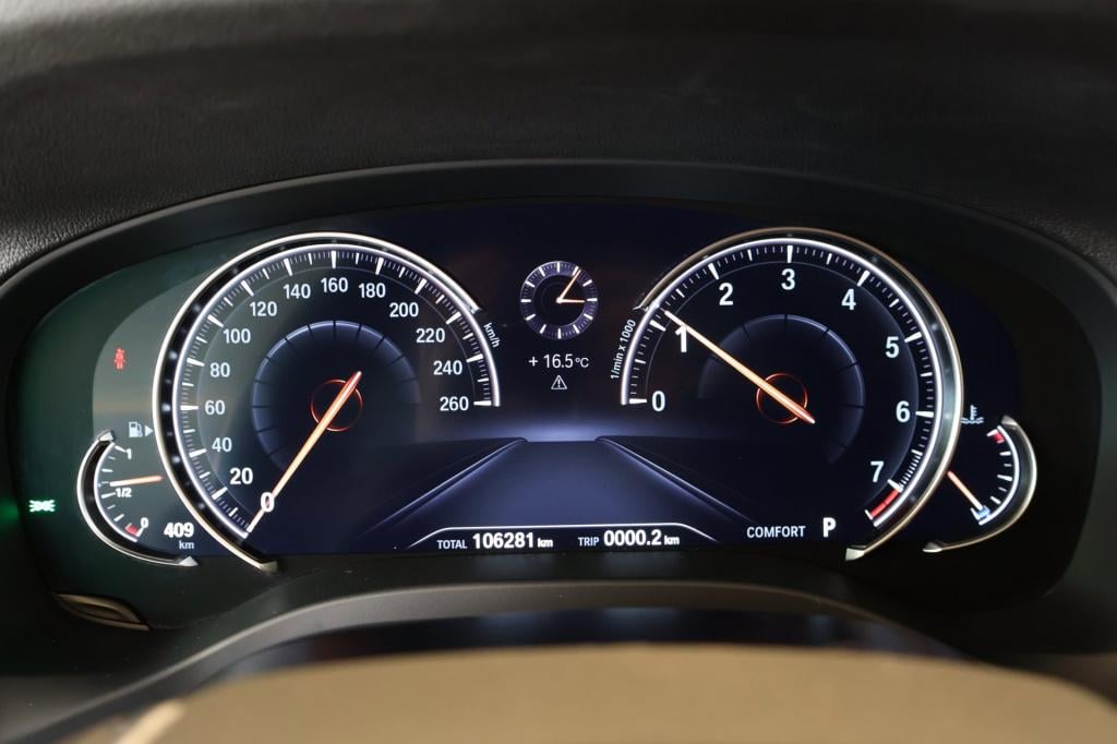 BMW X3 xdrive20i high executive nl auto, pano, trekhaak, stoelverw, led, el