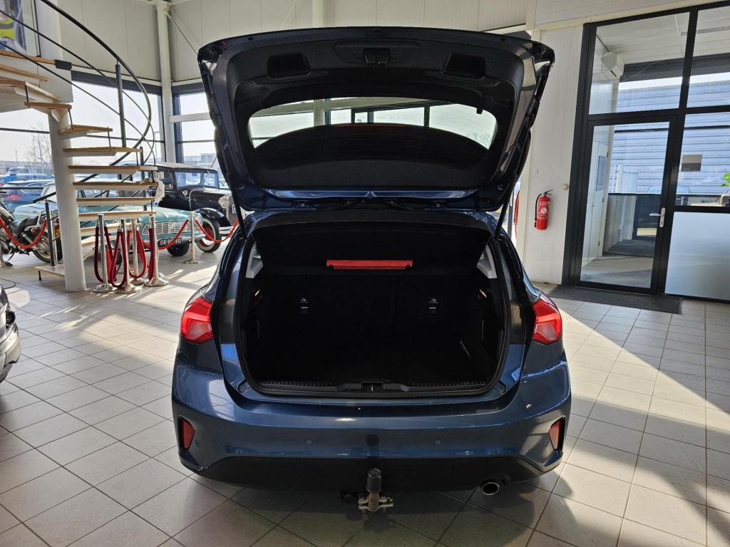 Ford Focus 1.0 ecoboost titanium business