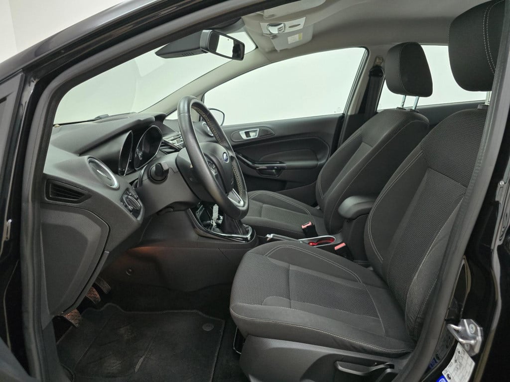Ford Fiesta occasion met cruisecontrol en bluetooth connecten | tweedehands