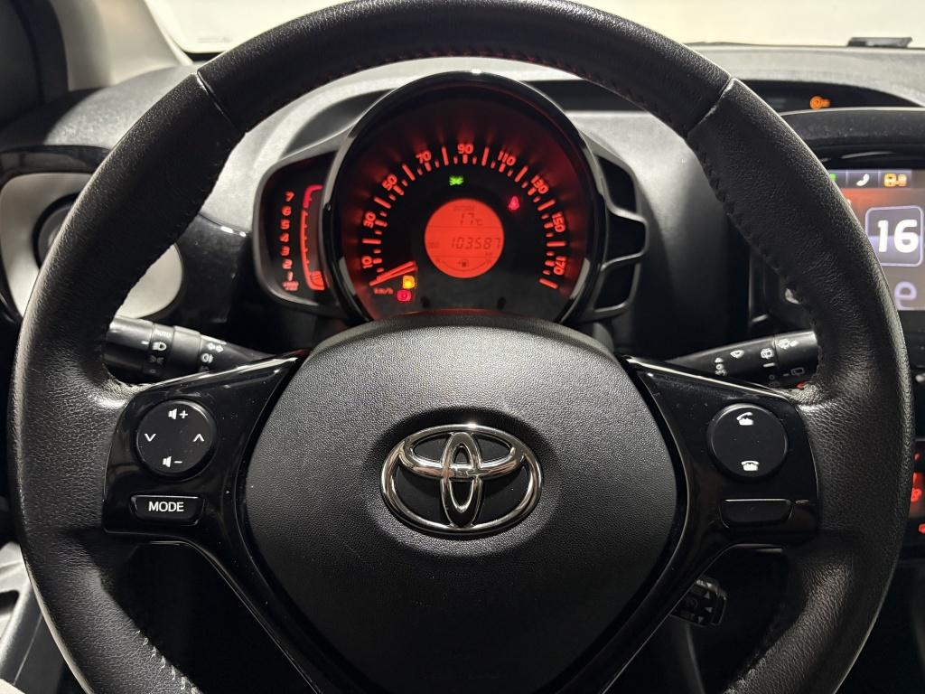 Toyota Aygo 1.0 vvt-i x-clusiv | clima | camera |