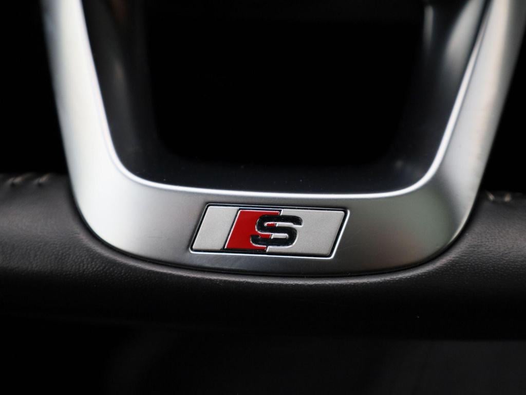 Audi Q5 55 tfsi e quattro competition | s- line | panoramadak | bang & oluf