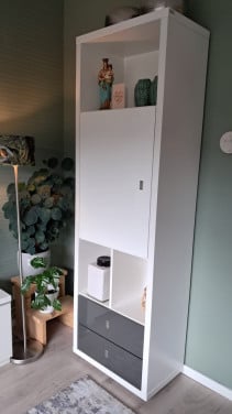 Degelijke en mooie hoge Xooon kast