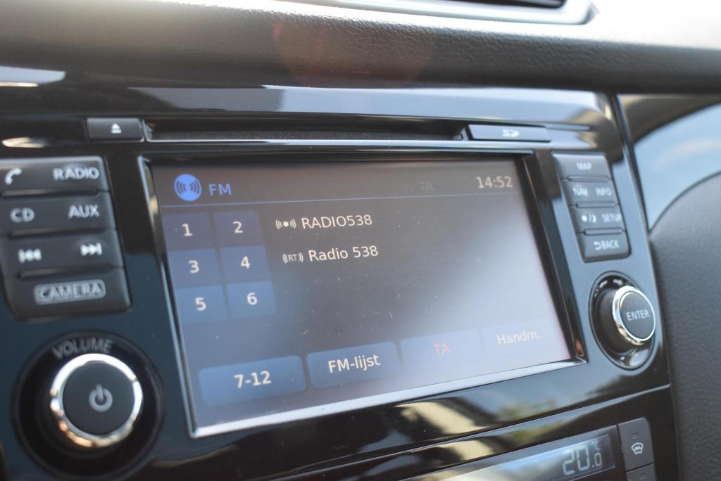 Nissan Qashqai 1.2 tekna | climate control | cruise control | trekhaak | st