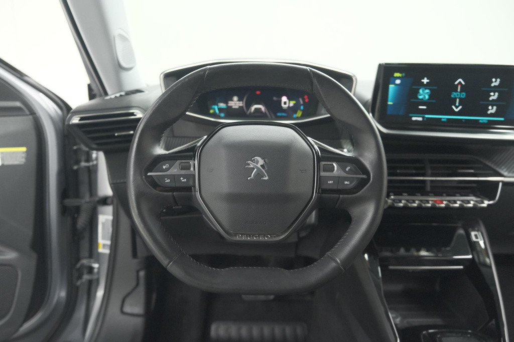 Peugeot E-2008 ev allure pack 50 kwh | 3 fase laadfunctie | camera | naviga