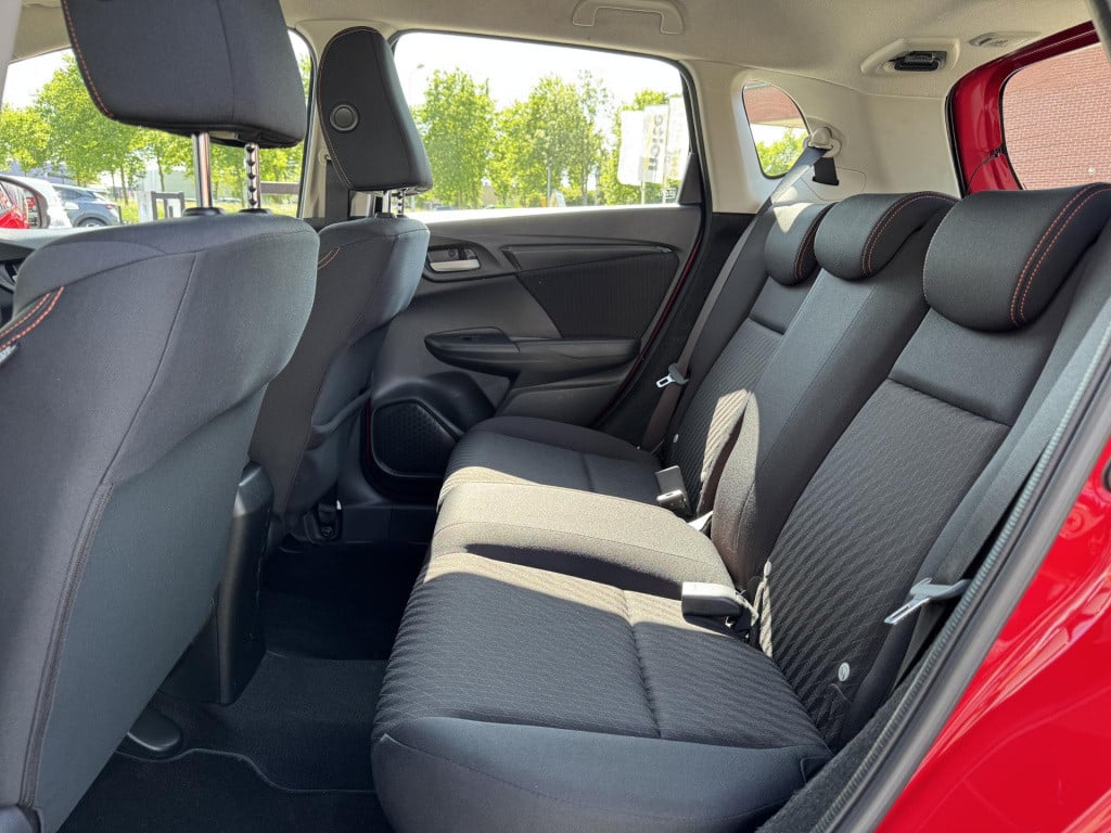 Honda Jazz 1.5 i-vtec dynamic automaat | navigatie | trekhaak | camera | st