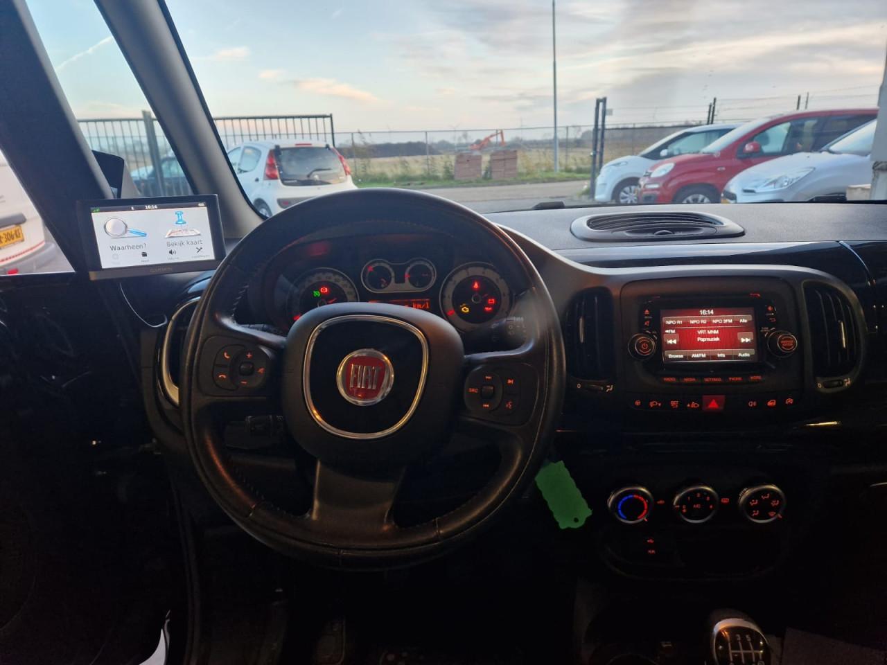 TE KOOP FIAT 500 L 0.9 TWINAIR EASY ECO EURO 6 MET TREKAAK EN AIRCO