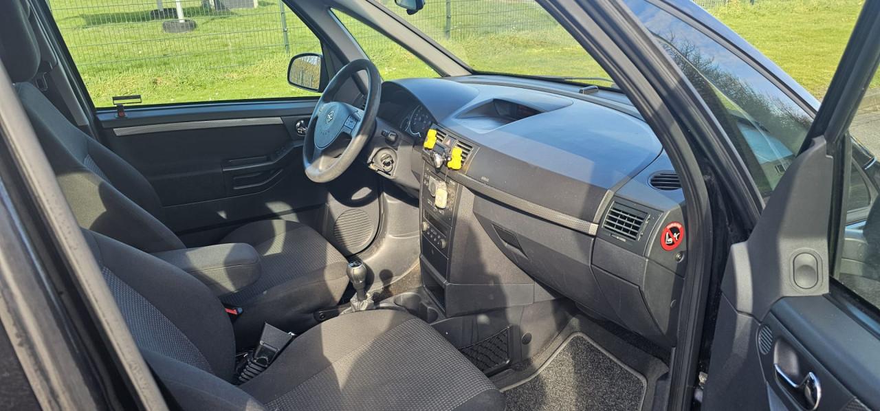 Opel Meriva 1.4-16V Cosmo Airco! Bij aflevering 1 voljaar apk!