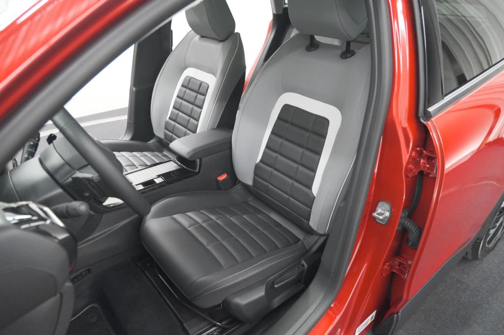 Citroen C4 1.2 hybrid 145pk max | 360 camera | adaptieve cruise control | n