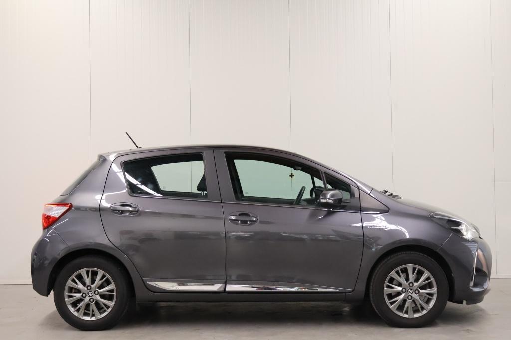 Toyota Yaris 1.5 hybrid executive
