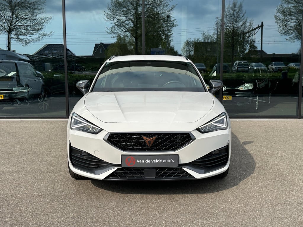 Cupra Leon Sportstourer 1.4 e-hybrid | led | 18 inch | extra getint glas | 