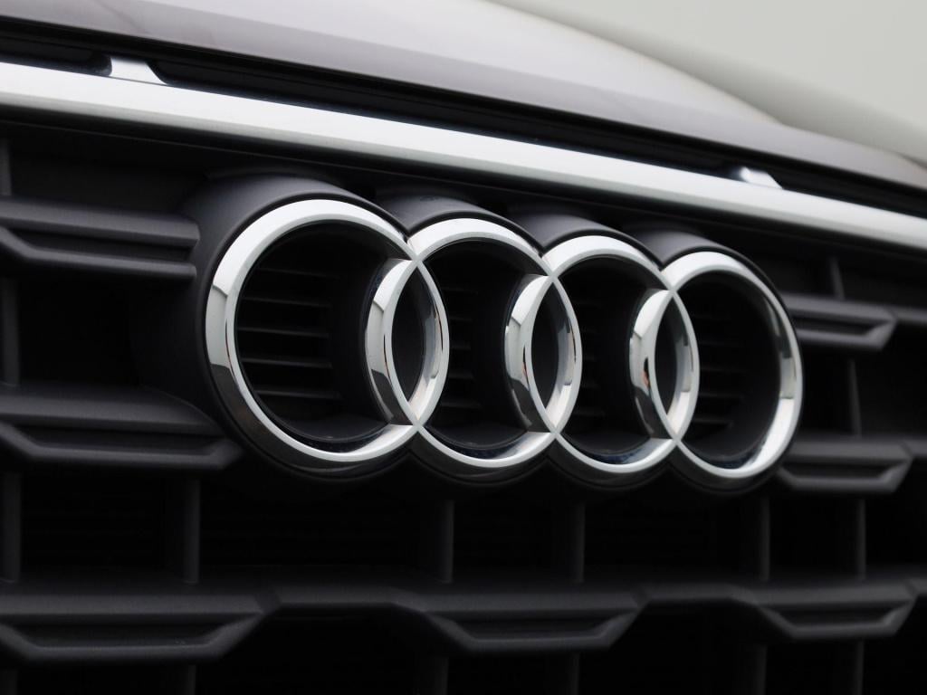 Audi Q2 35 tfsi pro line | panoramadak | stoelverwarming | leder | camera |