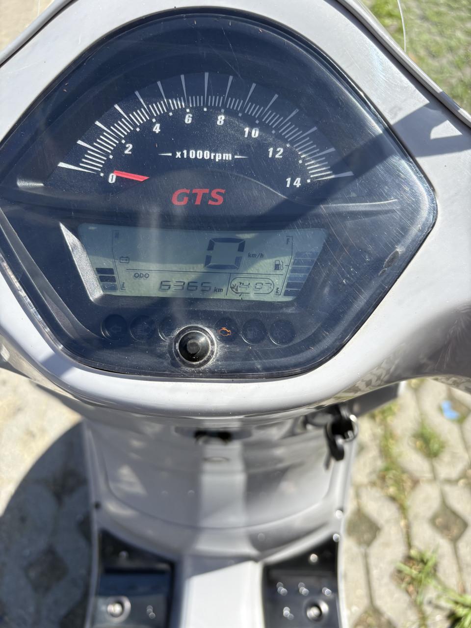 GTS Toscana Dynamic scooter