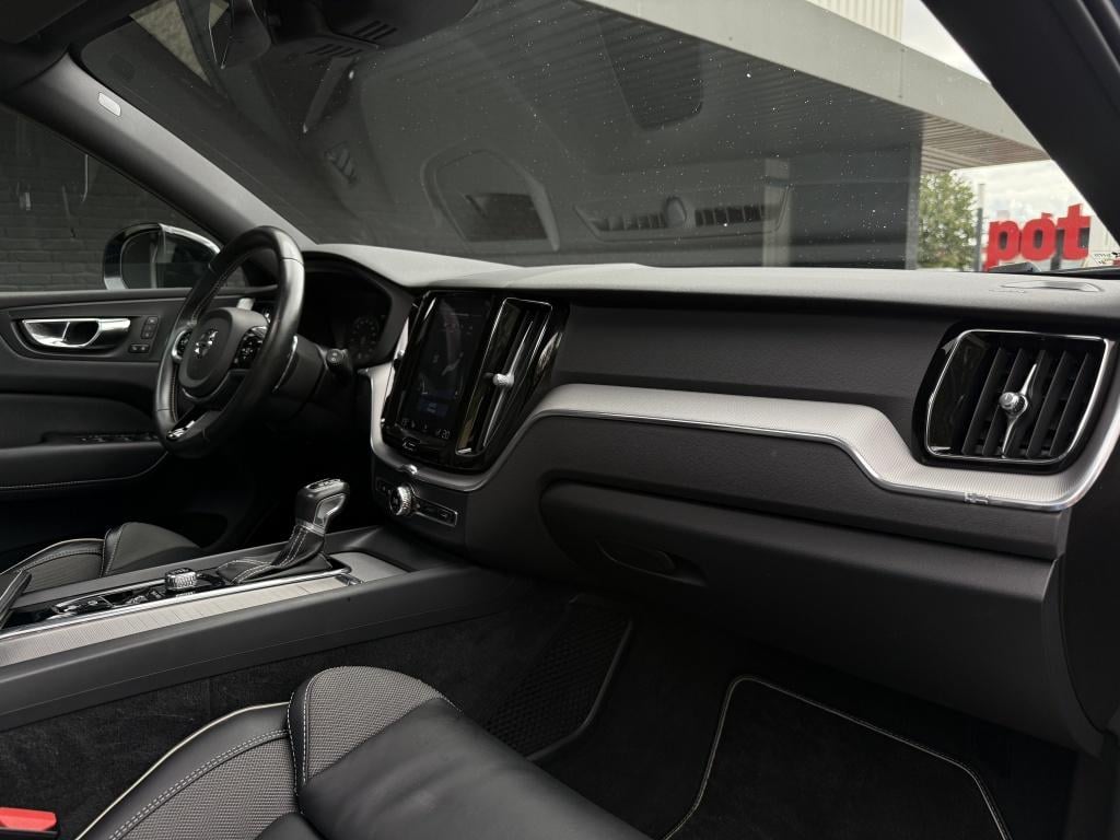 Volvo XC60 2.0 t4 r-design - liefhebbersauto! -
