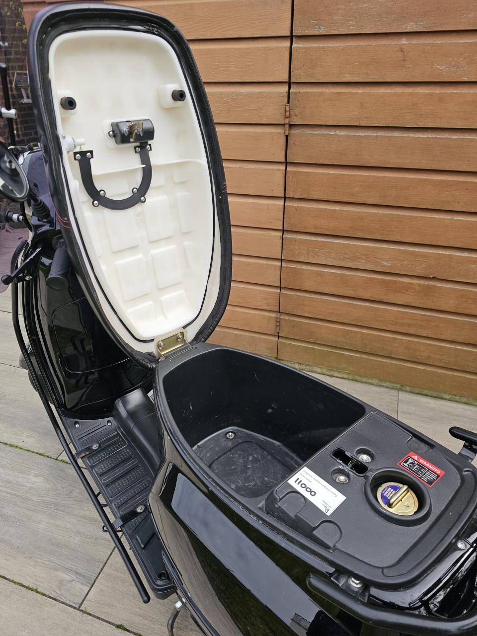 TE KOOP: Toscana Pure S Snorscooter (2022) 25 km/u