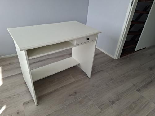 Ikea kinder bureau