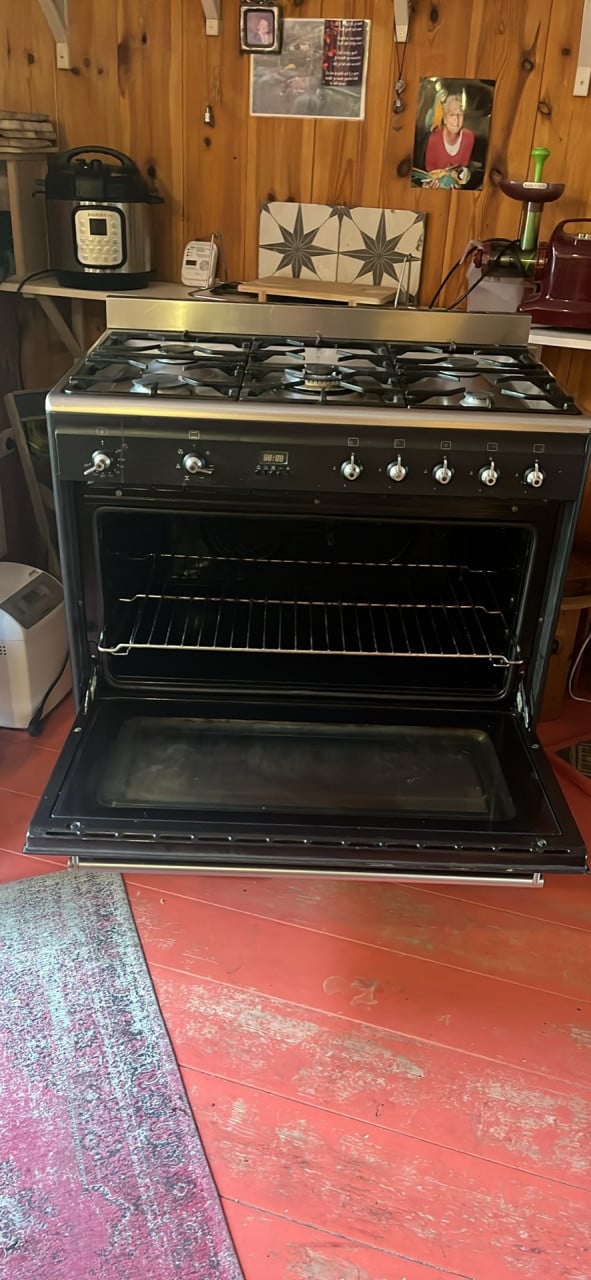 SMEG 5 pits gasfornuis met oven