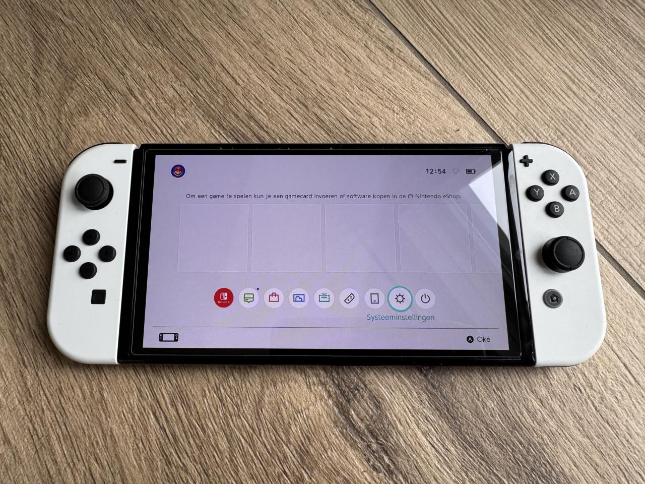 Nintendo Switch Oled met 128GB MicroSD