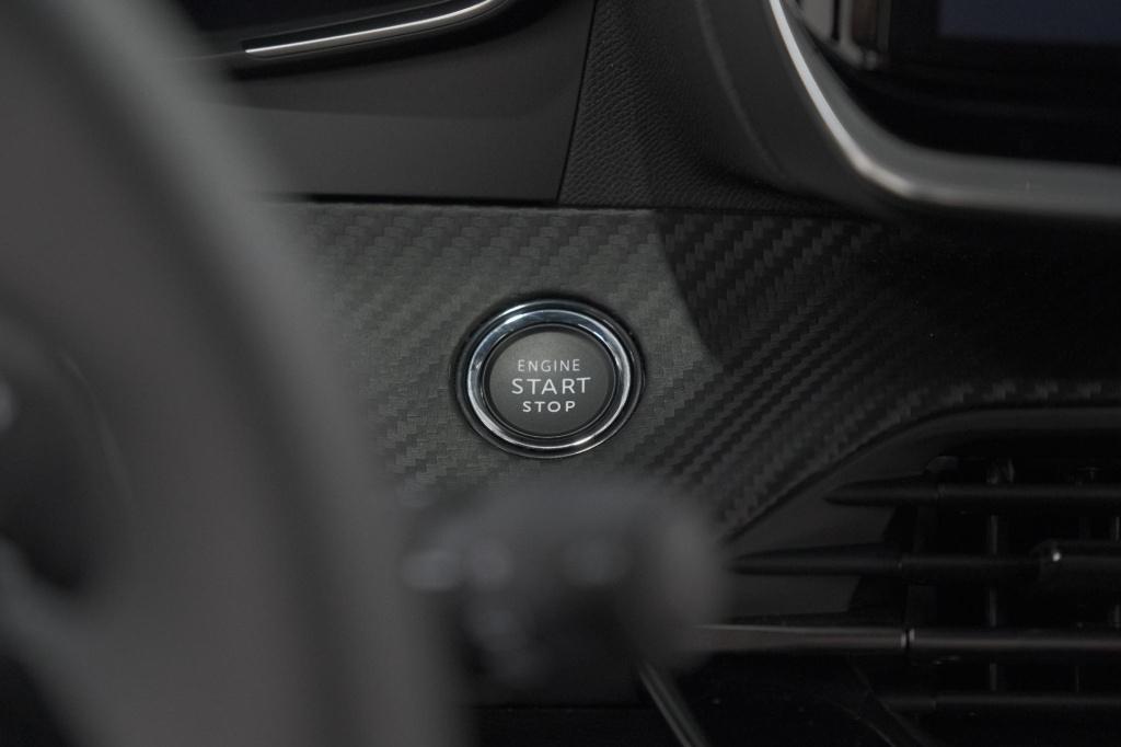 Peugeot 2008 hybrid 145 e-dcs allure | 360 camera | adaptieve cruise contro