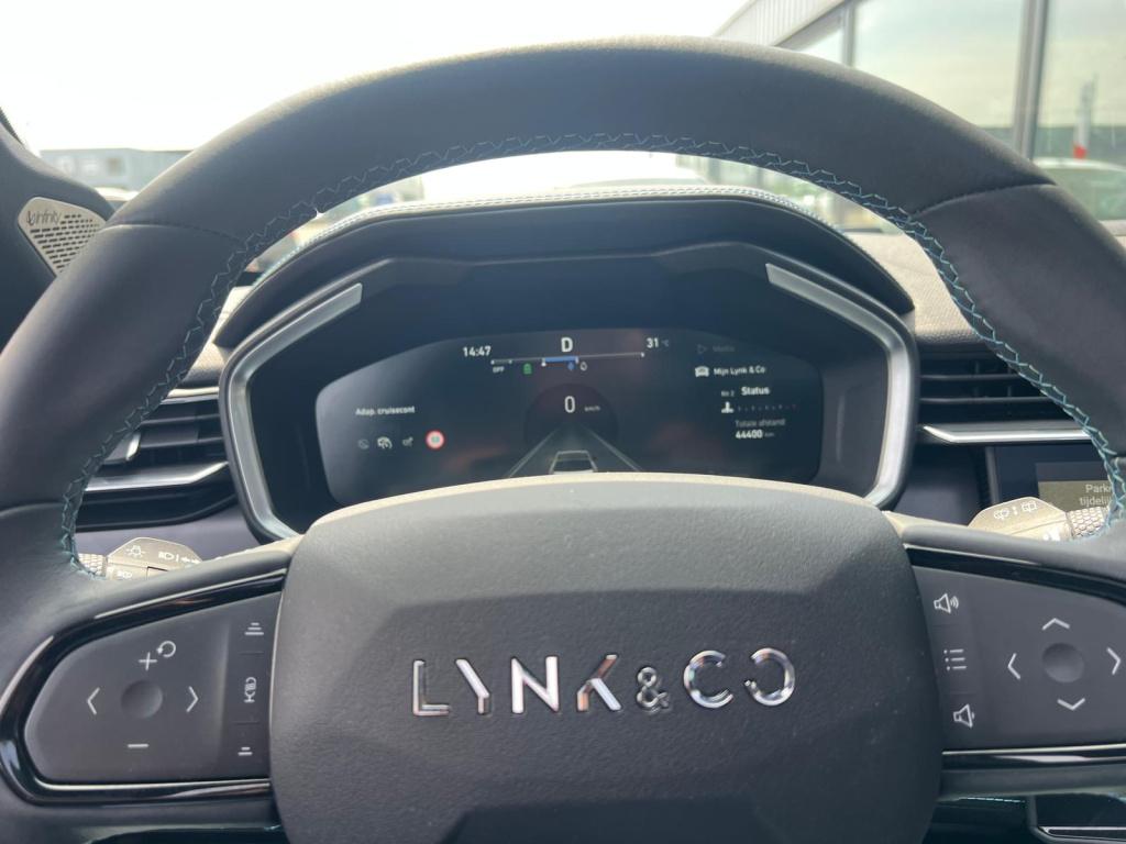 Lynk & Co 01 1.5 261pk panodak , adaptive cc , carplay , 360gr camera