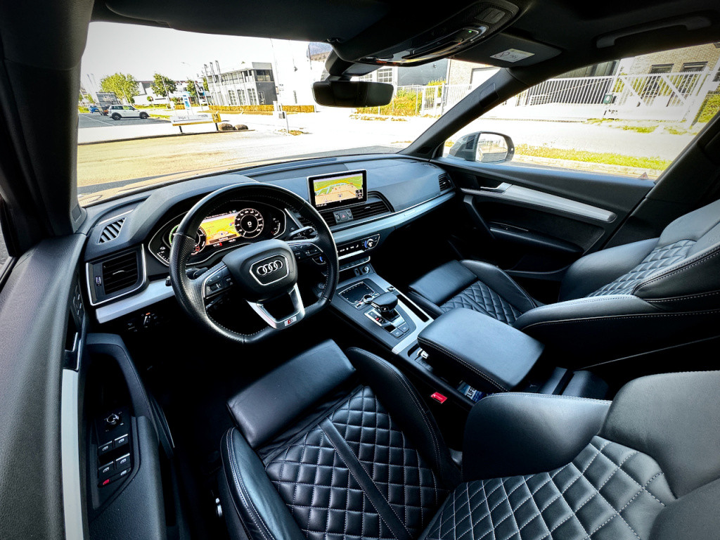Audi Q5 55 tfsi e quattro competition s line leder panorama dak