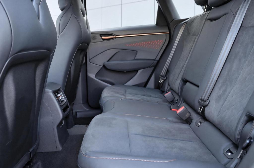 Cupra Terramar 1.5 tsi e-hybrid business