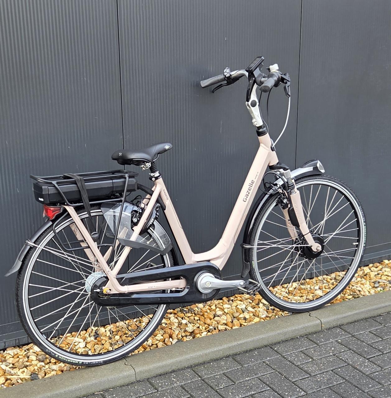 Mooie Gazelle Orange C8 Hybride 53cm 500Wh