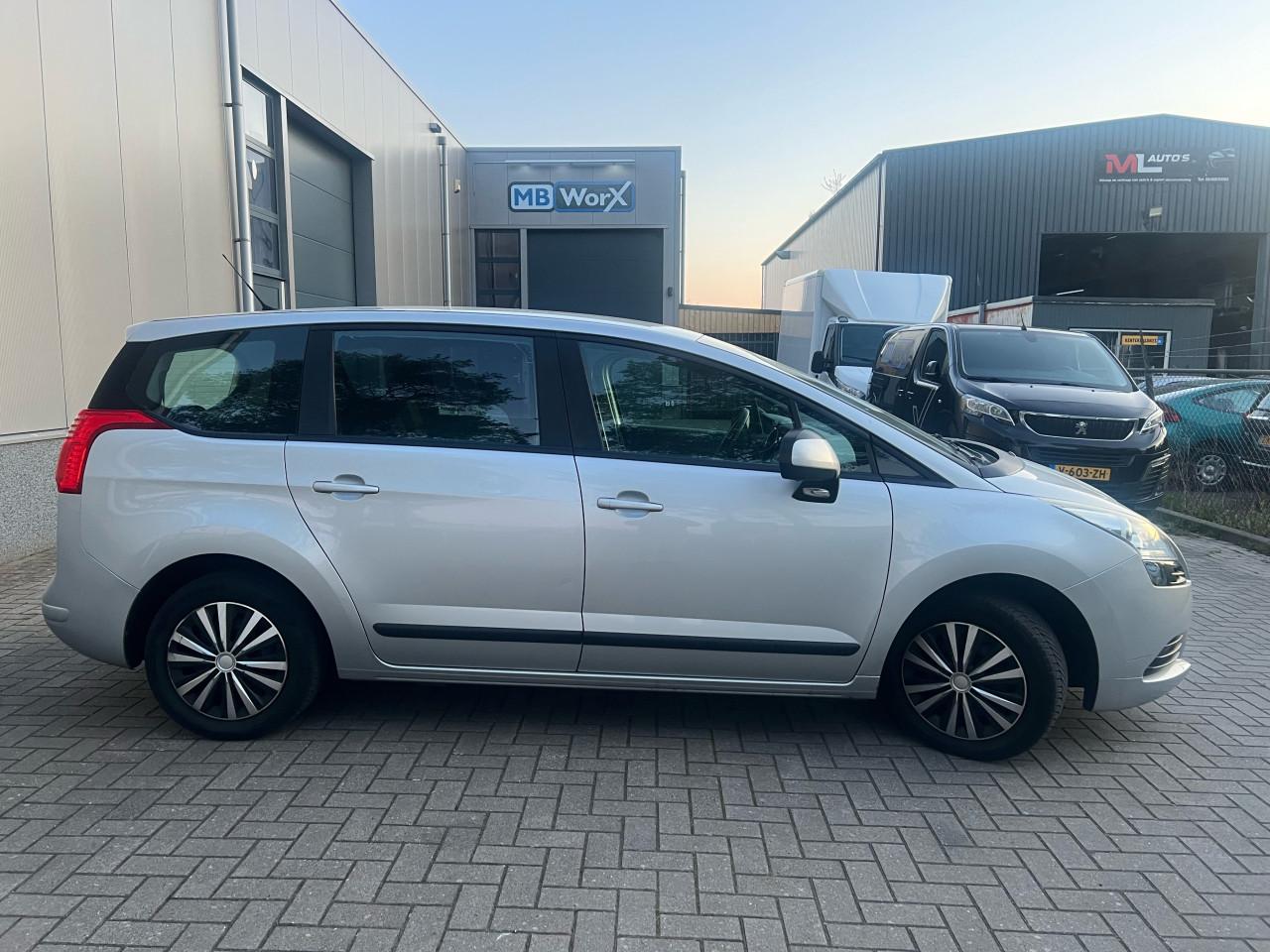 Peugeot 5008 1.6VTI Blue Lease 7 zitter
