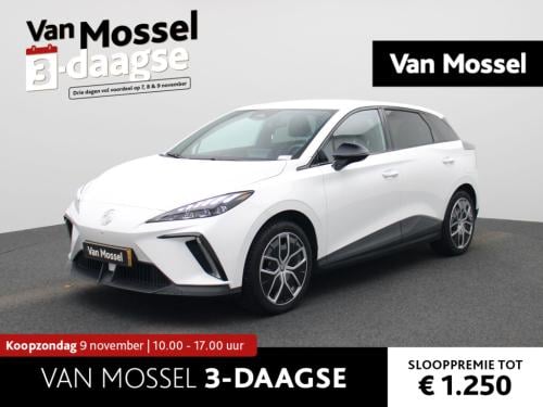 MG Mg4 64 kwh luxury | automaat | navigatie | climate control | apple carpl
