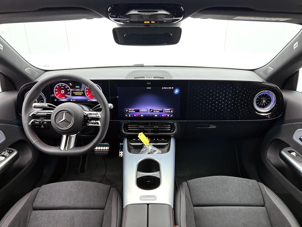 Mercedes-Benz Cla 250+ launch edition 85 kwh | trekhaak | nightpakket | war