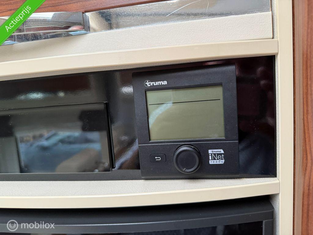 Adria Onbekend matrix m 670 sc plus