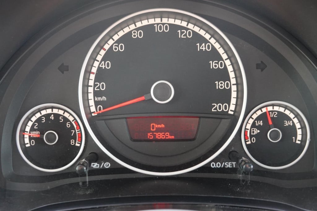 Volkswagen UP! 1.0 groove up! bluemotion