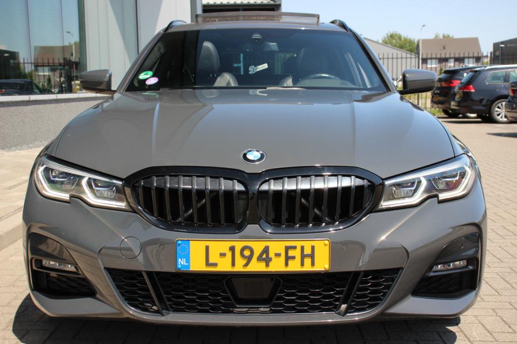 BMW 3-serie touring 320i high executive m pakket | pano | laser | leder | a
