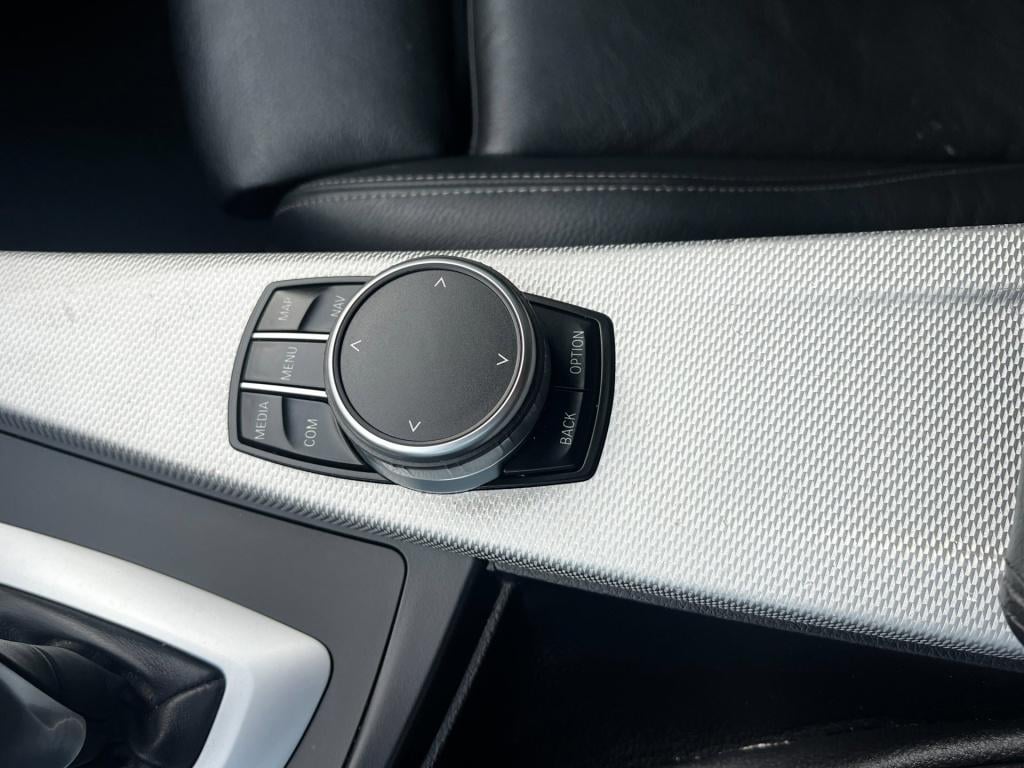 BMW 3-serie touring bmw 320i touring m sport automaat | pano | acc | leder 