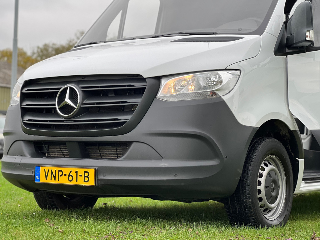 Mercedes-Benz Sprinter 211 cdi l2h2//mbux//pdc//3-zits