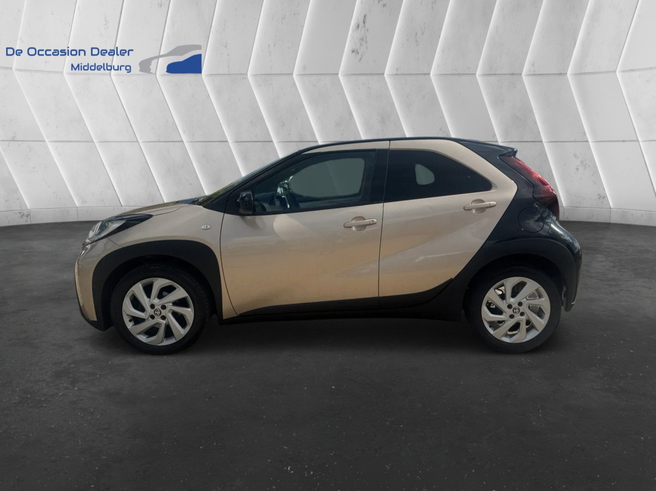 Toyota Aygo X 1.0 VVT-i S-CVT first