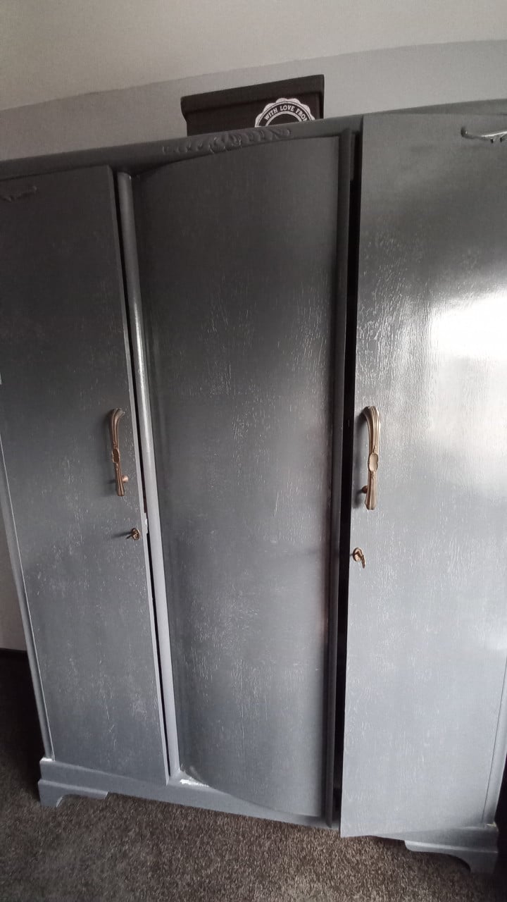 Slaapkamermeubilair bed-kast-nachtkastjes