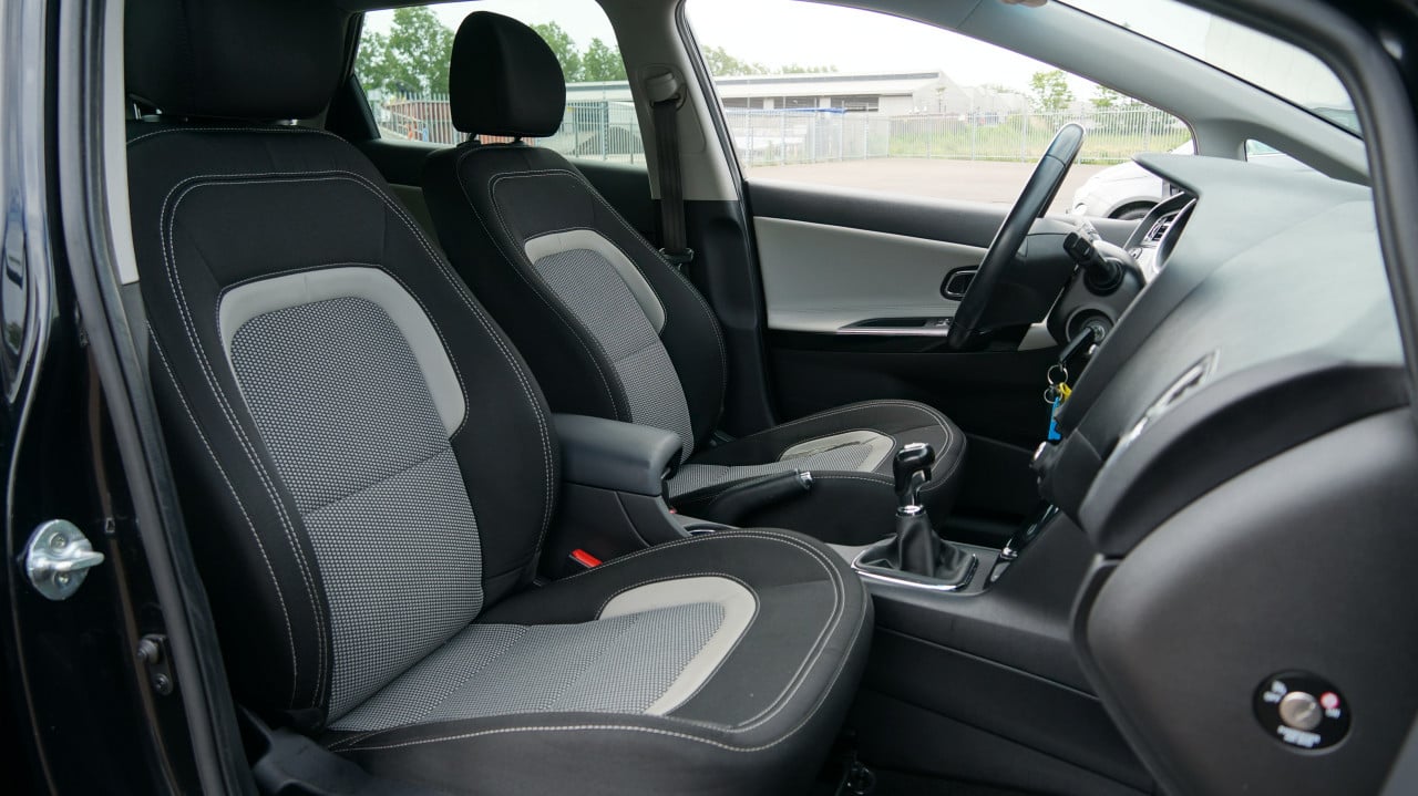 Kia cee'd Sportswagon 1.6 GDI BusinessLine rijklaar incl garantie