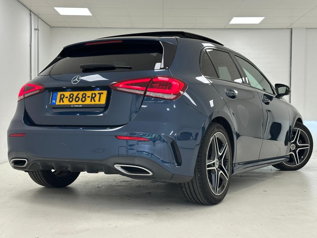 Mercedes-Benz A-Klasse 180 amg line night | panoramadak | sfeerverlichting 