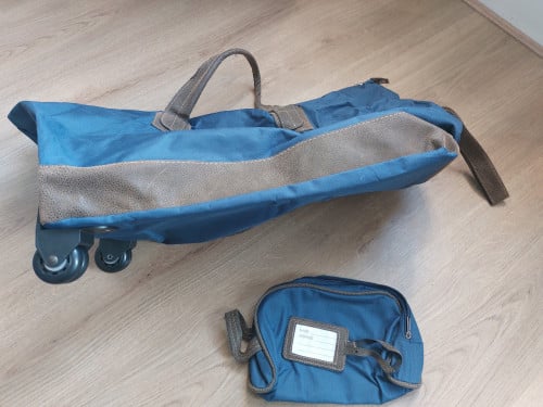 Weekendtas op wieltjes met toilettas
